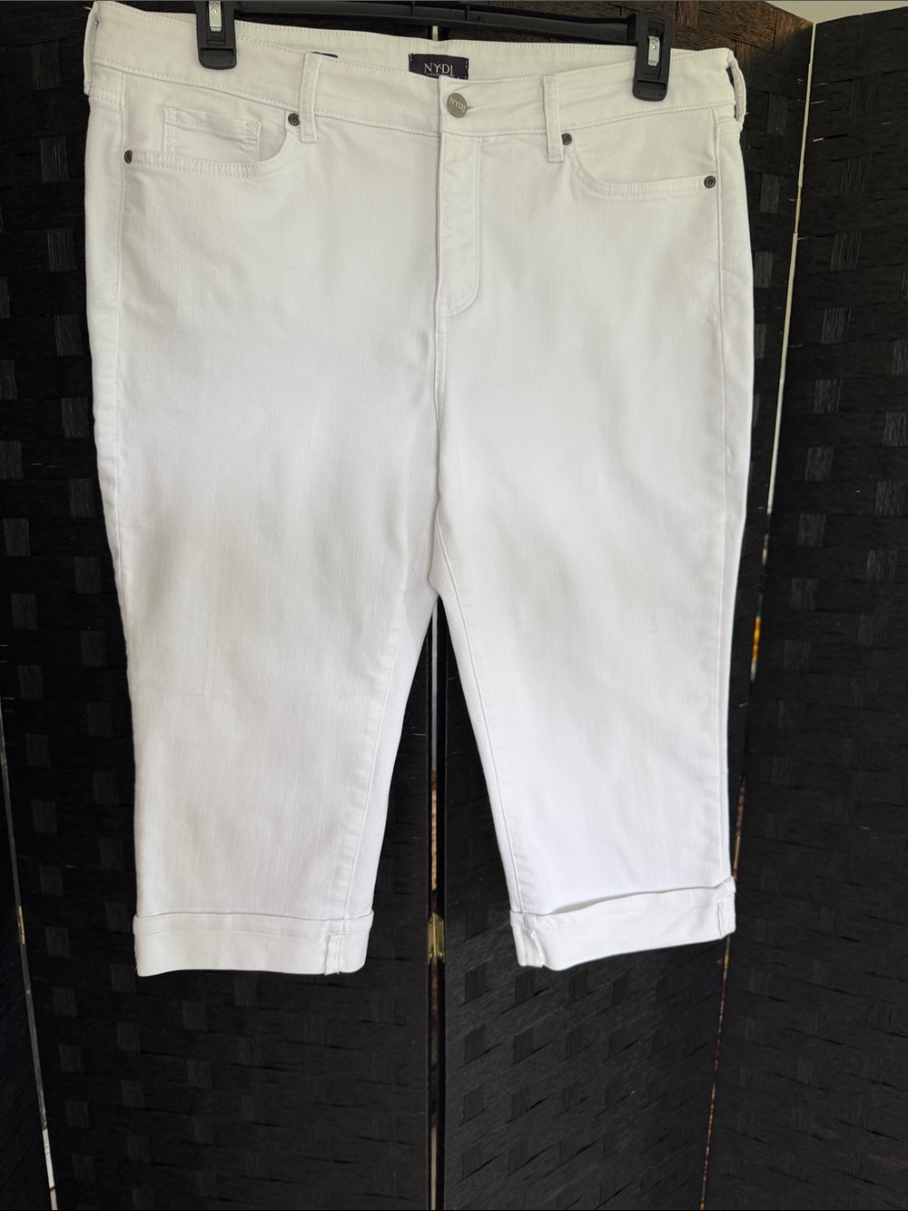 NYDJ White Cropped Roll-Cuff Capris